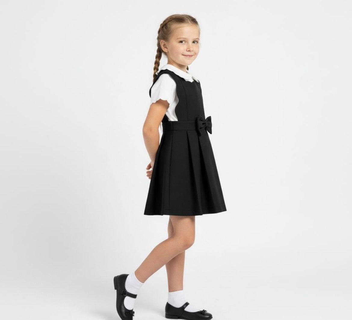 LOVE & LEARN - Ruffle pinafore