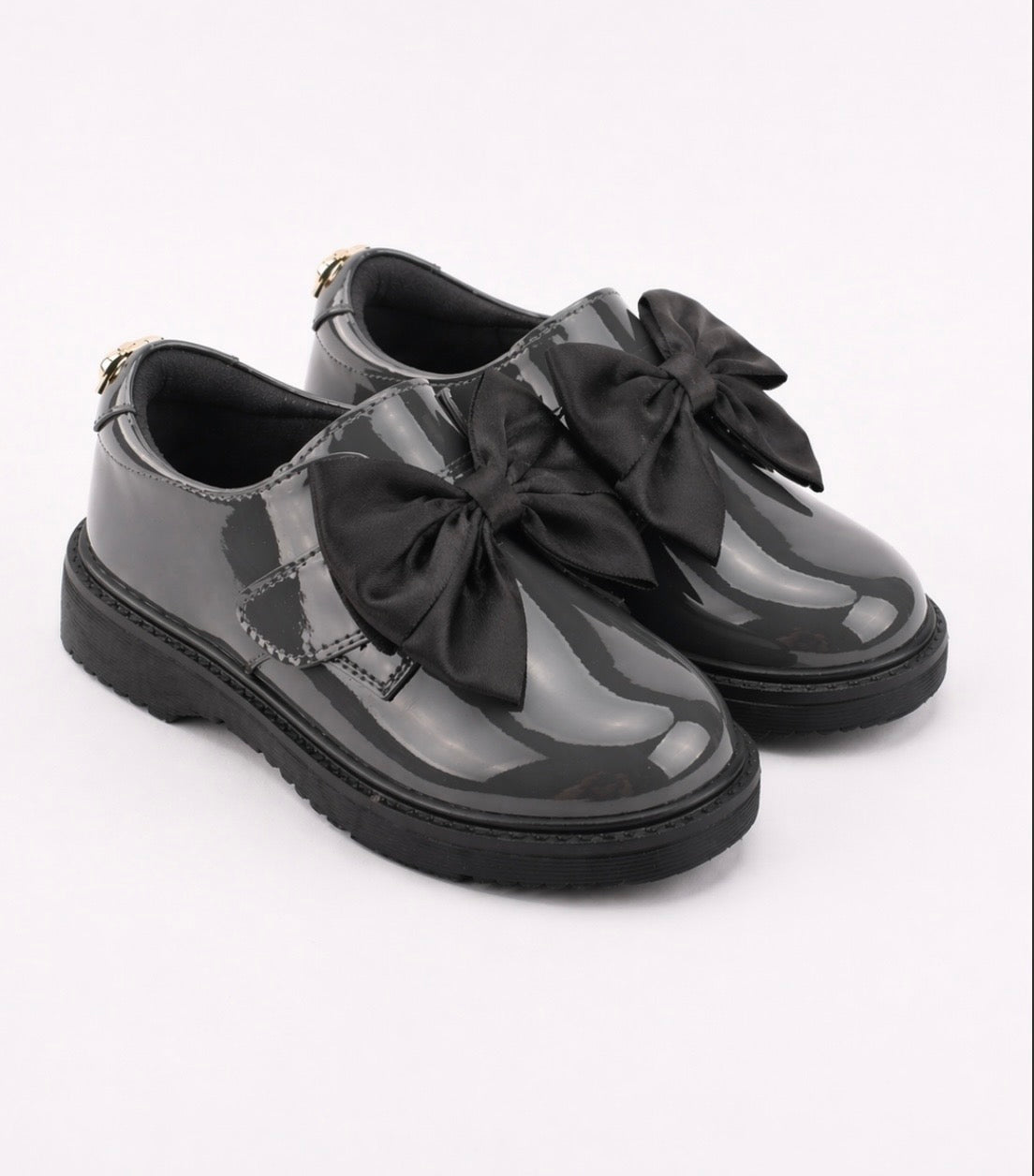 CARAMELO- Velcro school shoe